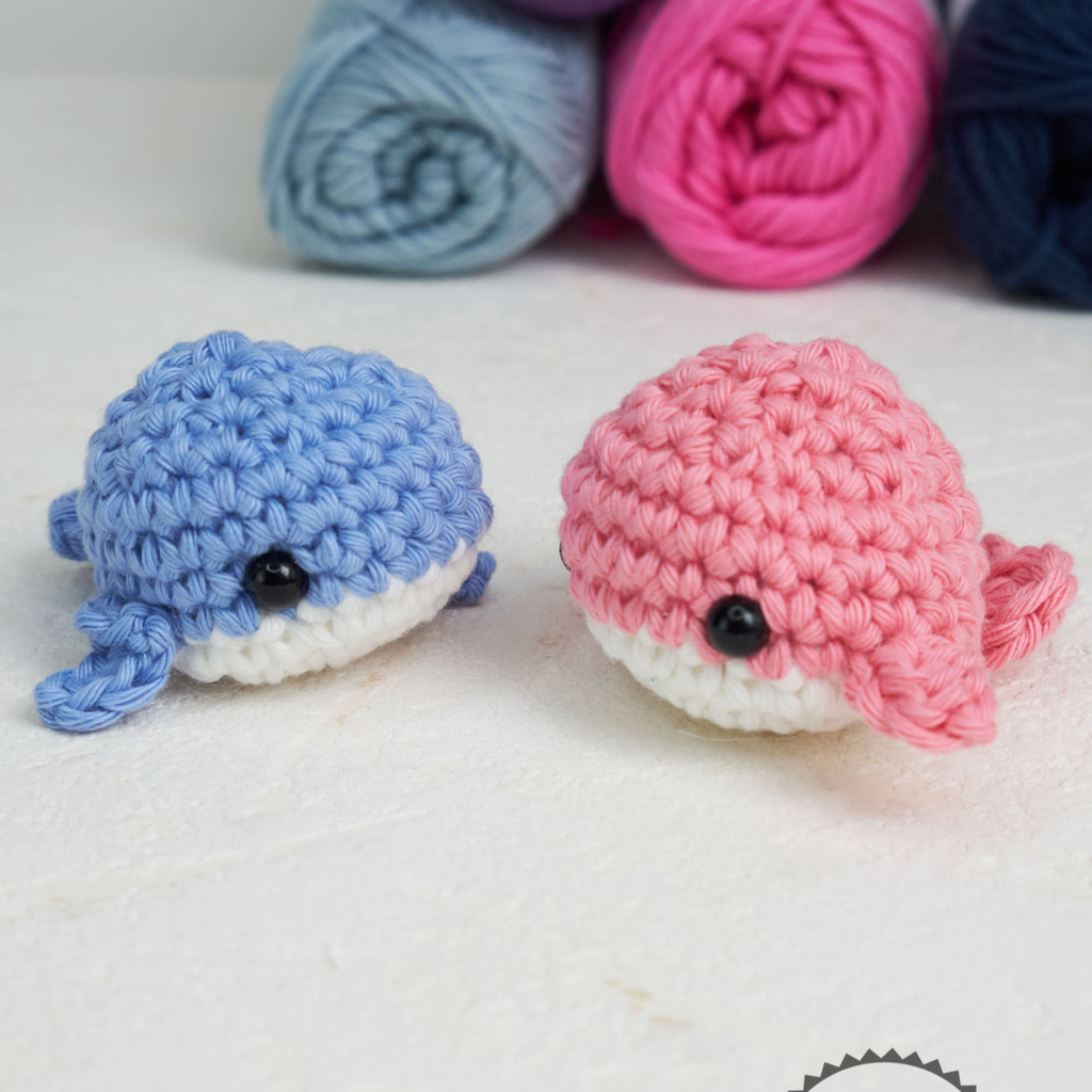 Crochet amigurumi whale pattern