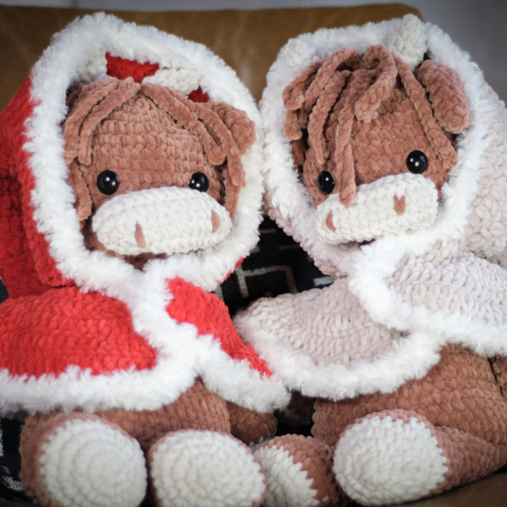 Fergus Winter Cape. Crochet Pattern PDF