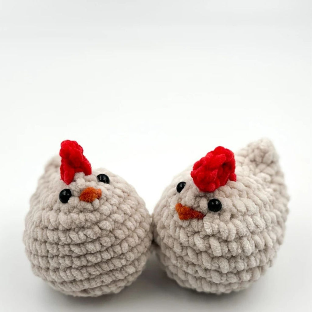 Henna the Hen – Cute & Easy Chicken Crochet Pattern (PDF)