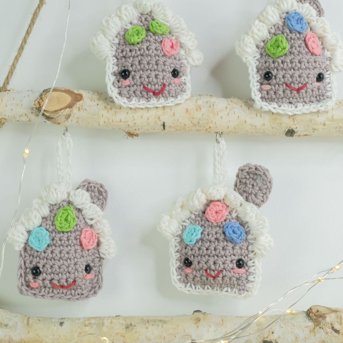 Crochet gingerbread house pattern (PDF)