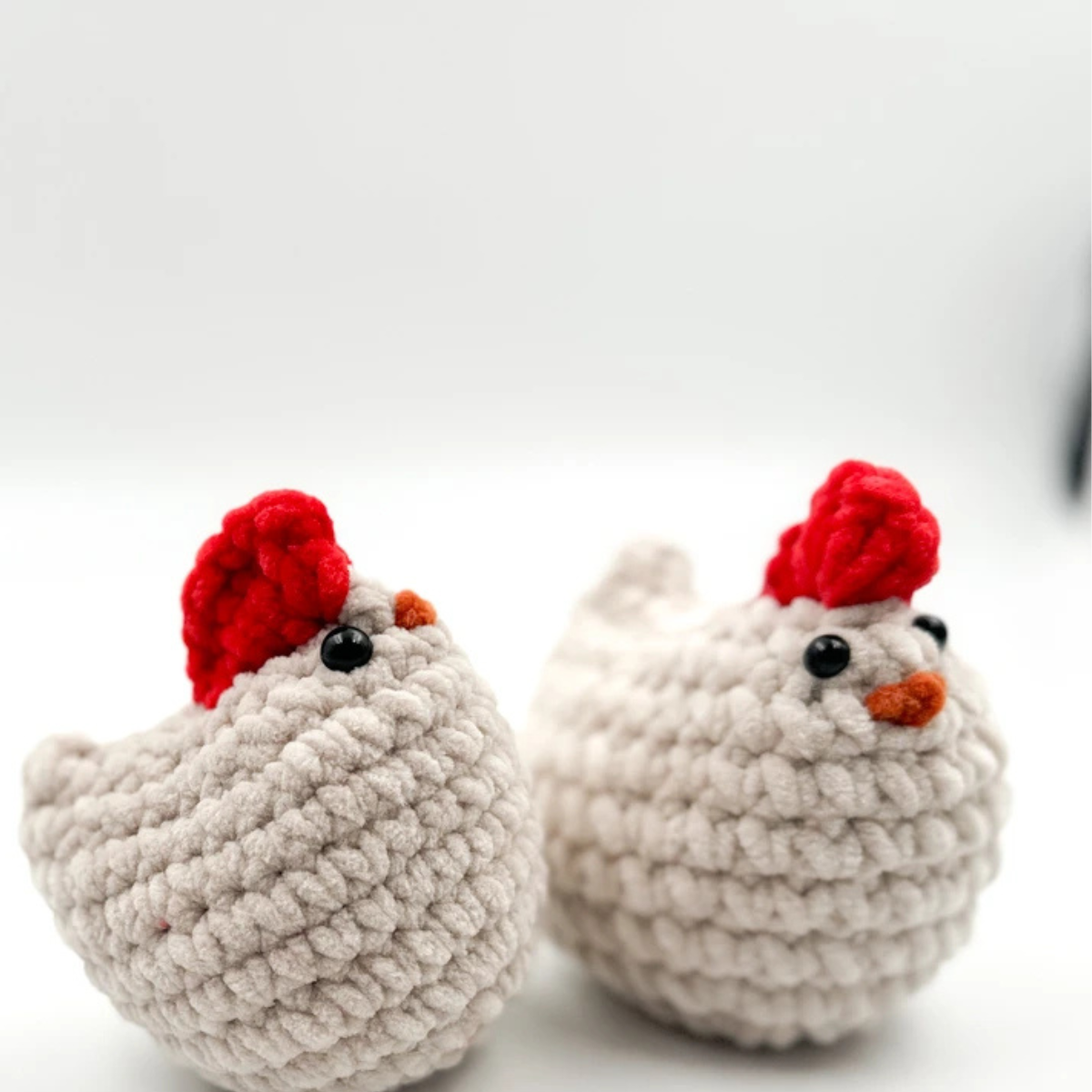 Henna the Hen – Cute & Easy Chicken Crochet Pattern (PDF)